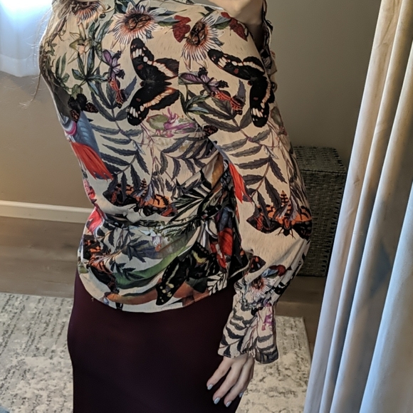 Exotic Print Wrap Shirt - Picture 3 of 3